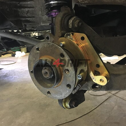 Adaptér pro připojení brzdičů/třmenů pro hydraulickou ruční brzdu BMW E46 - šroubovací