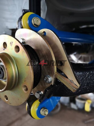 Adaptér pro připojení brzdičů/třmenů pro hydraulickou ruční brzdu BMW E46 330i/330d