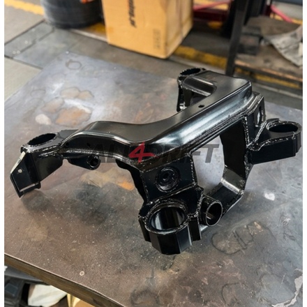 Vyztužena nápravnice a podélní ramena BMW E36 + silentbloky 