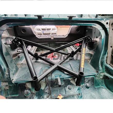 Zadní rozpěrná tyč BMW E36 XBRACE šesti bodová
