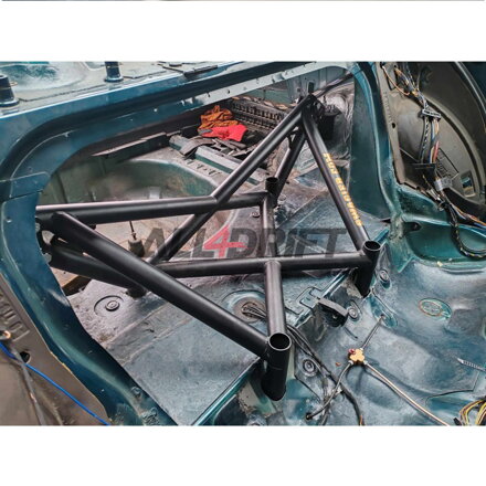 Zadní rozpěrná tyč BMW E36 XBRACE šesti bodová