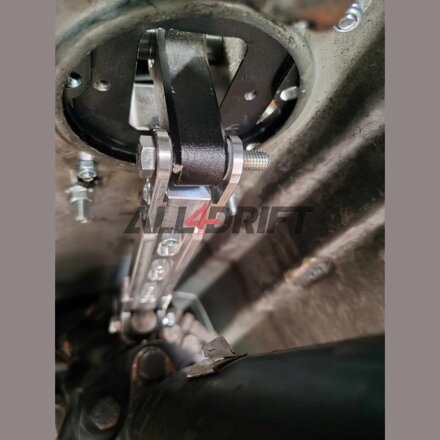 Nastavitelné táhlo řazení V4 pro BMW SWAP E30 E36 E46 E92 E90 E82
