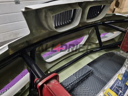 Přední rám BMW E8X (bash bar) M1
